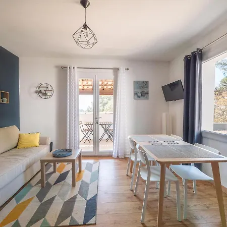 Apartment Les De Valerie De 50m2 Avec Parking Prive *